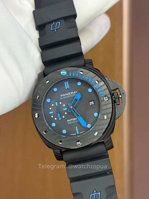 Годинник Panerai Submersible Carbotech