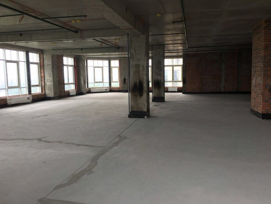 Продаж офісного приміщення 1300 м² БЦ Sammit Михайла | Грушевського 9Б