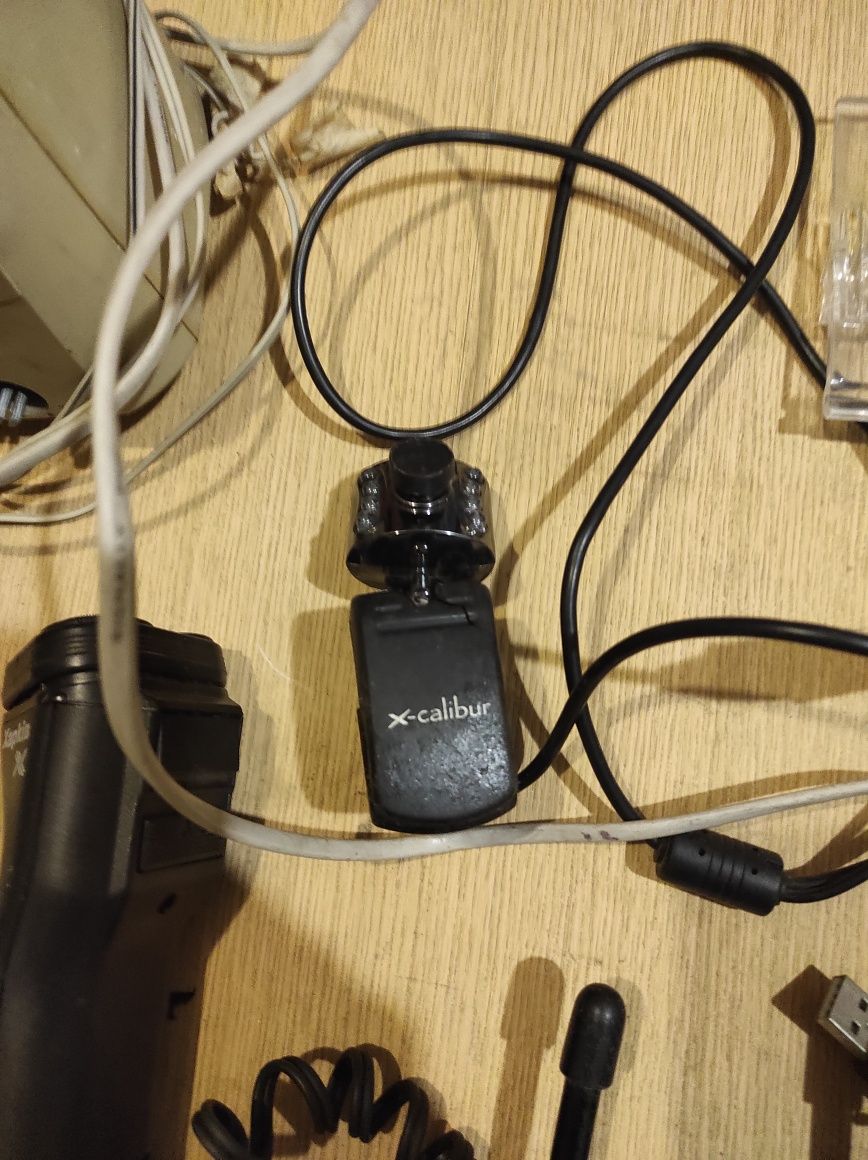 Elektronika (zestaw) głośnik, golarka, zegarek, krótkofalówki, kamerka