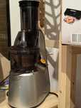 JR Ultra 8000 S2 wolnoobrotowa wyciskara sokow