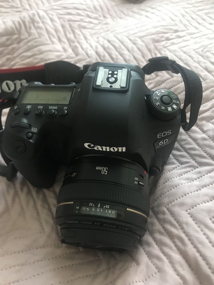 Фотоапарат Canon  eos Mark 2