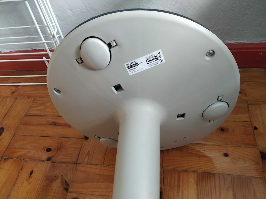 Banco de altura ajustável Ikea NILSERIK