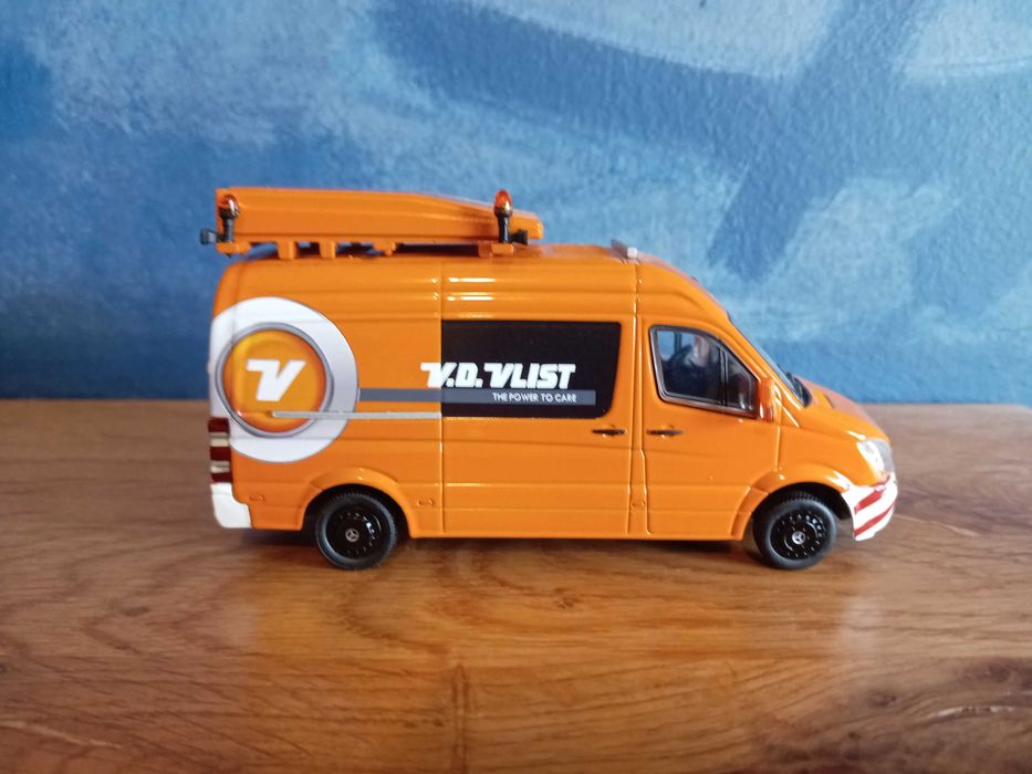 Model WSI 1:50 - PILOT BF-3 - Van der Vlist MB Sprinter