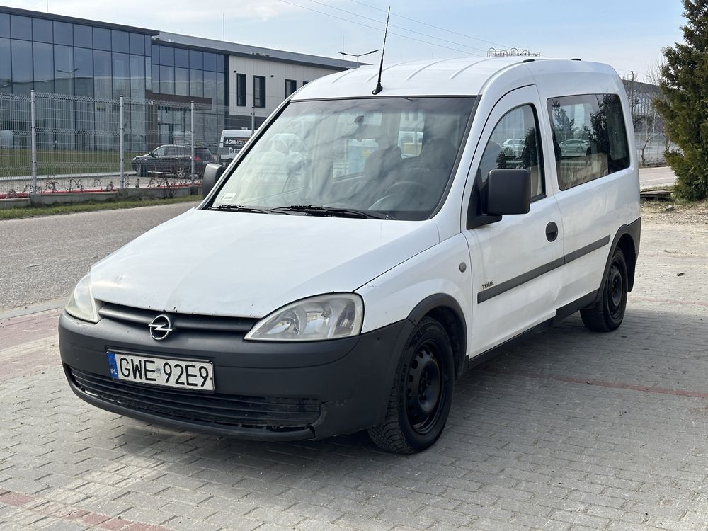 Opel Combo TOUR 2003 1.6 benzyna Gaz, 5 osobowy