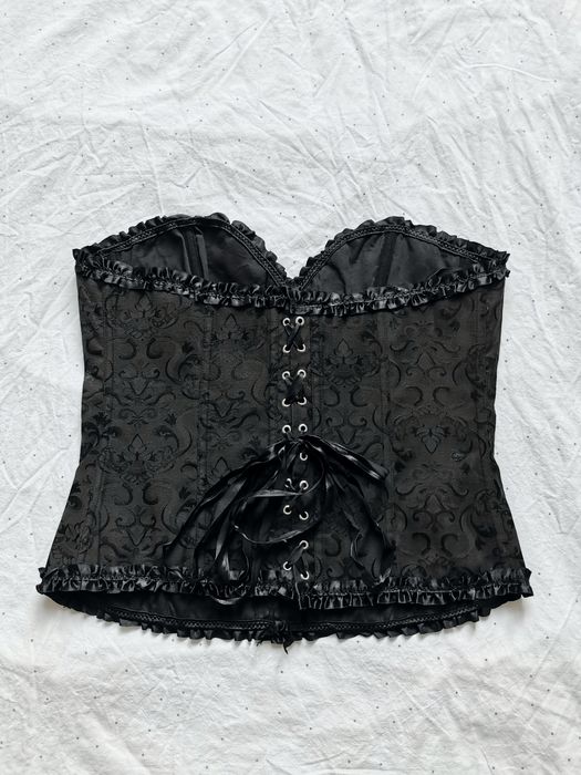 Gorset w stylu gotyckim