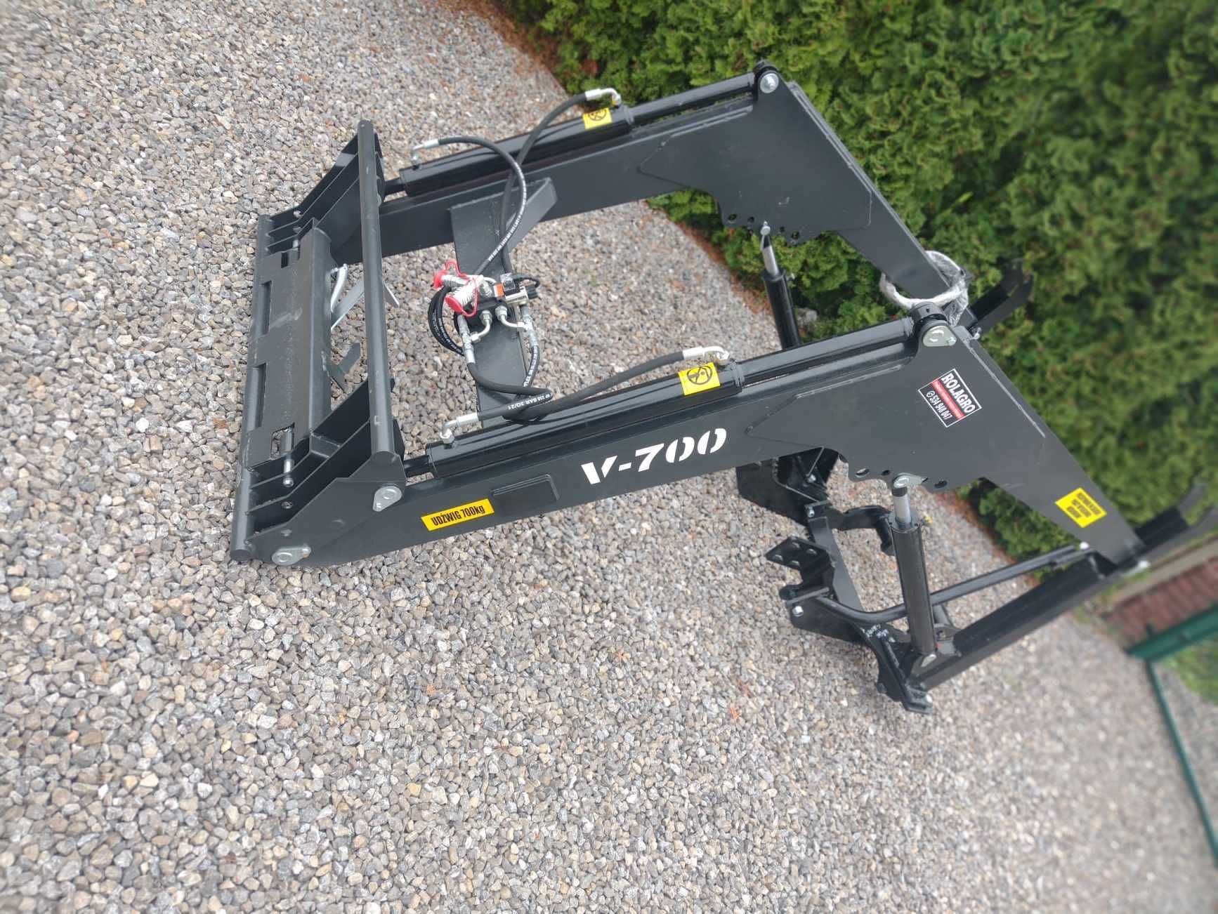 Ładowacz Czołowy Firmy ROLAGRO model V-700  dostawa do domu