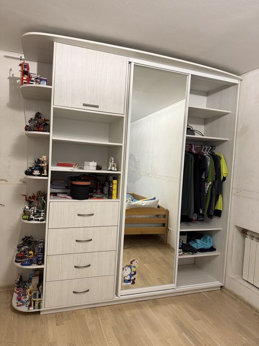 Продам шкаф купе