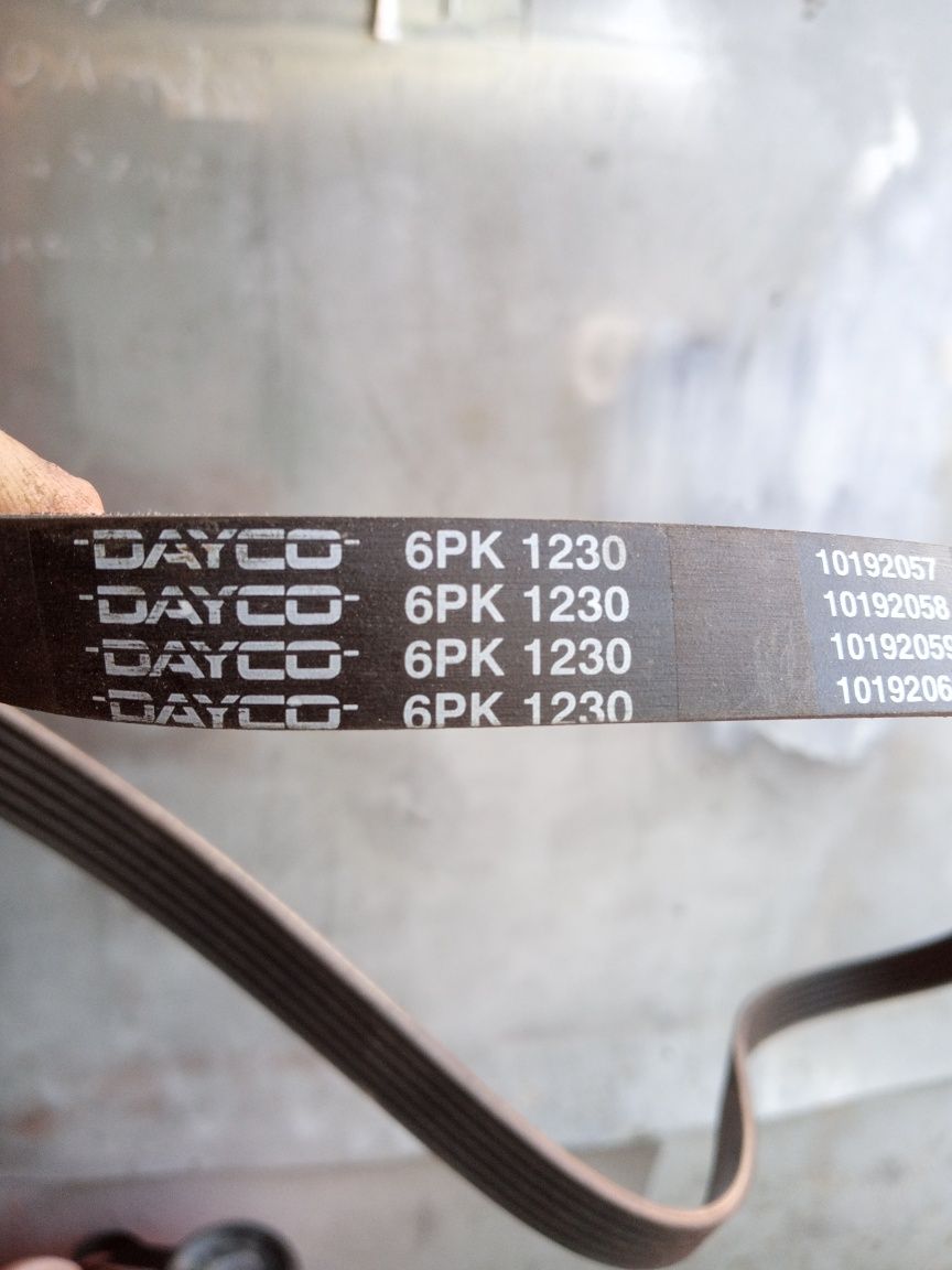 Ремені 6РК 1230 на авто.