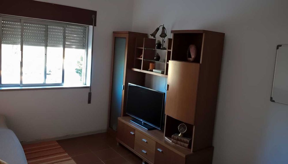 Apartamento T2 Guimarota Leiria