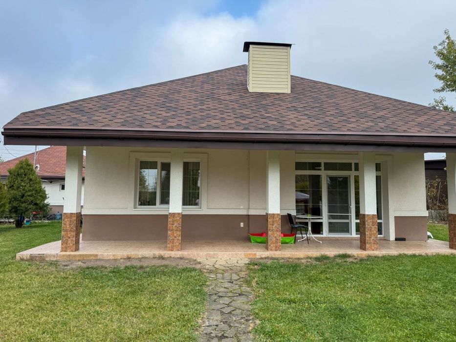 Будинок з ремонтом біля Рівного