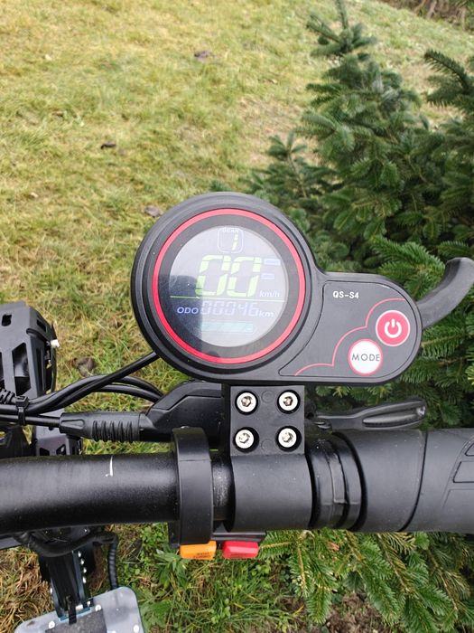 Hulajnoga elektryczna 8000W, do 100km zasiegu,60V 40Ah 13 cali koła te