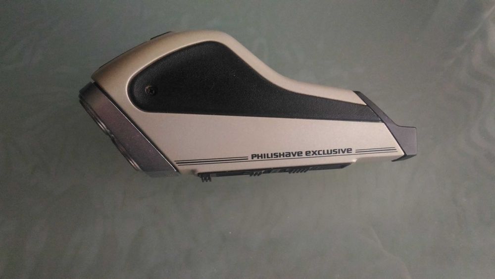 Philips Philishave Exclusive - máquina de barbear ( usada )