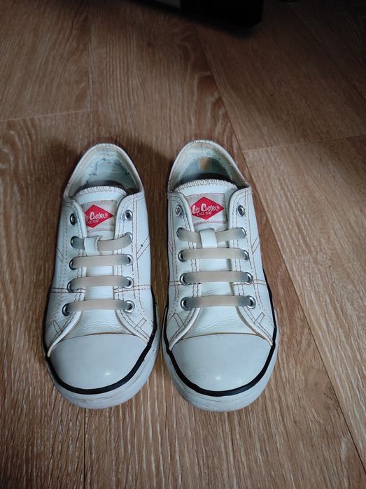 Белые кеды . Кожа.