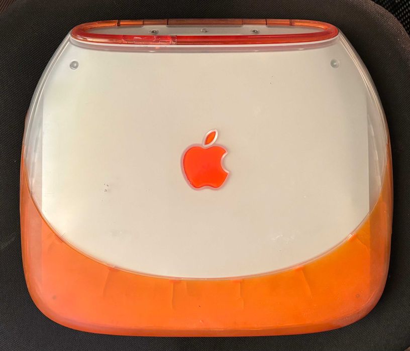 Ноутбук Apple iBook G3 Clamshell Tangerine 300 МГц (1999 year)