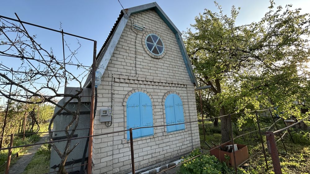 Продам дачу на Довгинцево Калініне