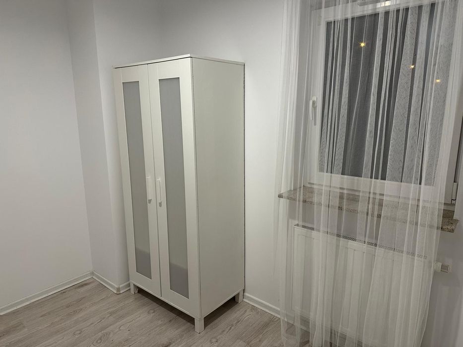 Wynajmę mieszkanie M-6 oś. Władysława 4 pokoje