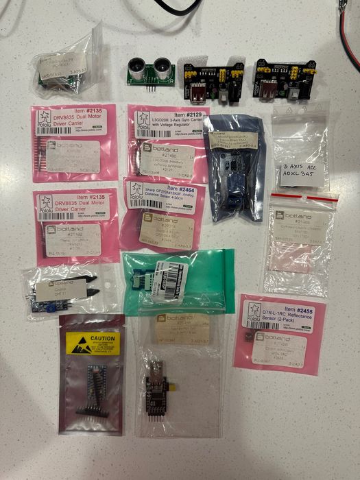 Duży zestaw elektroniki Arduino, czujników, serw, silników...