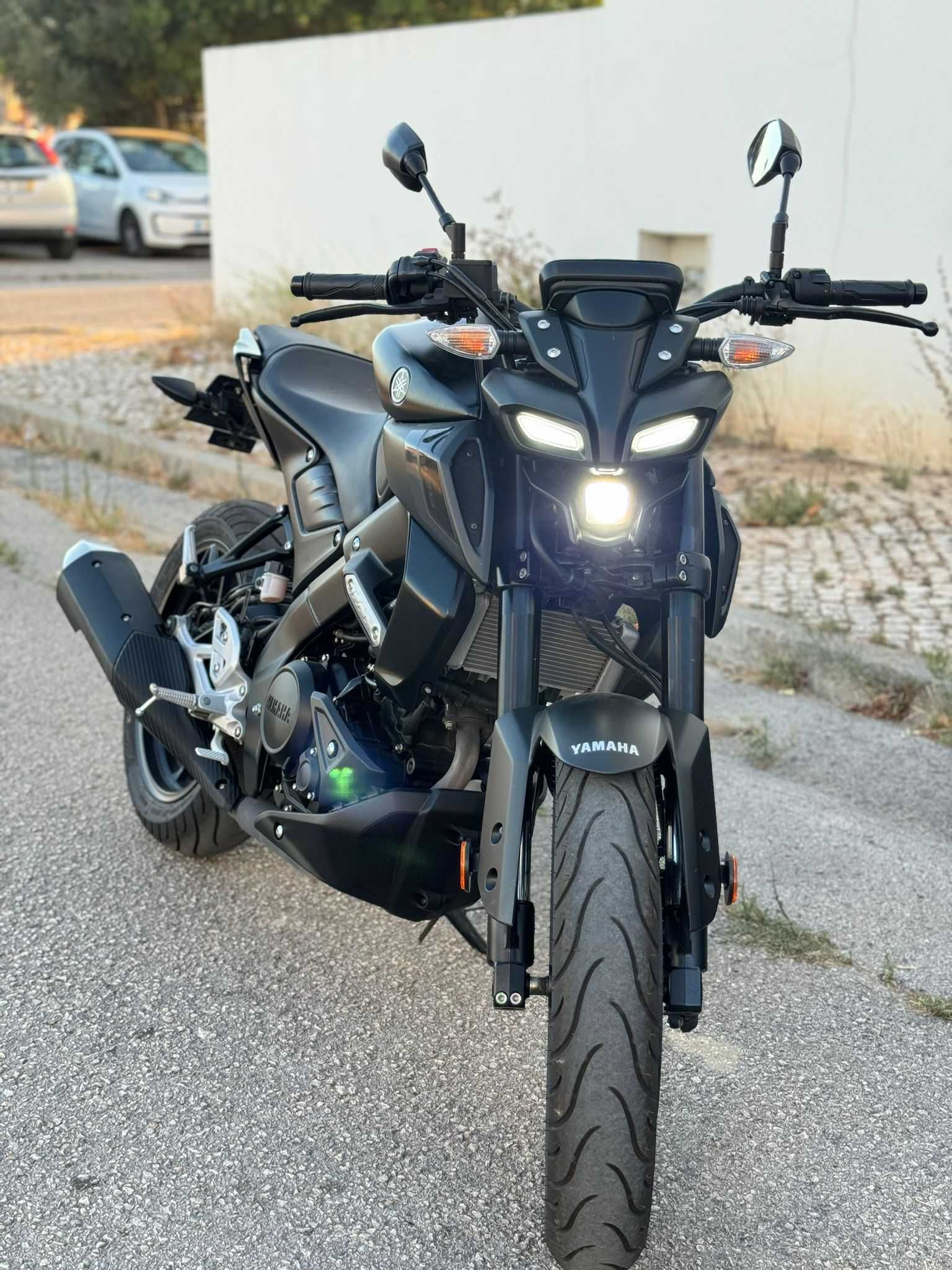Yamaha MT-125 como nova