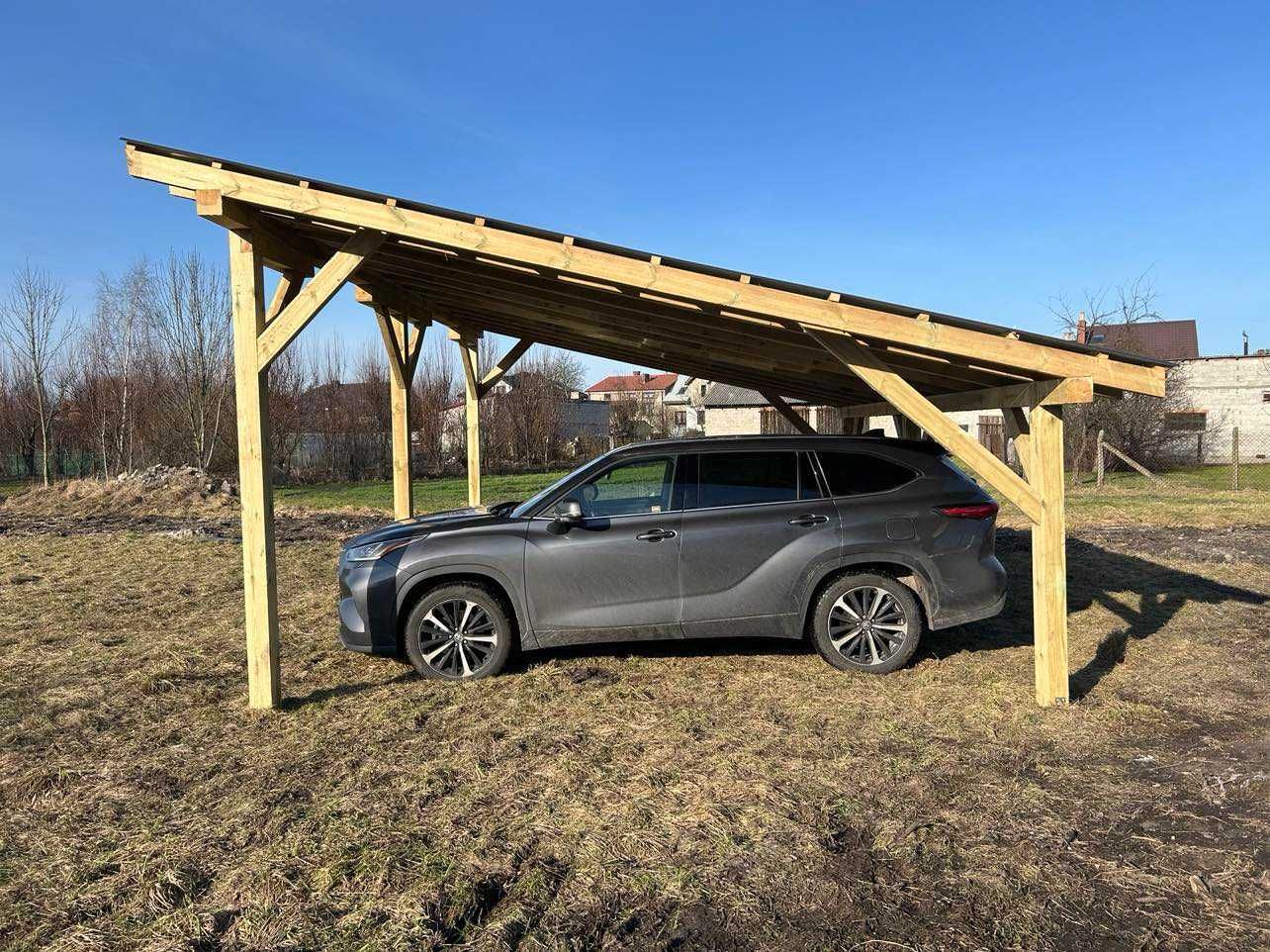 Wiata fotowoltaiczna z instalacją o mocy 7,74kWp