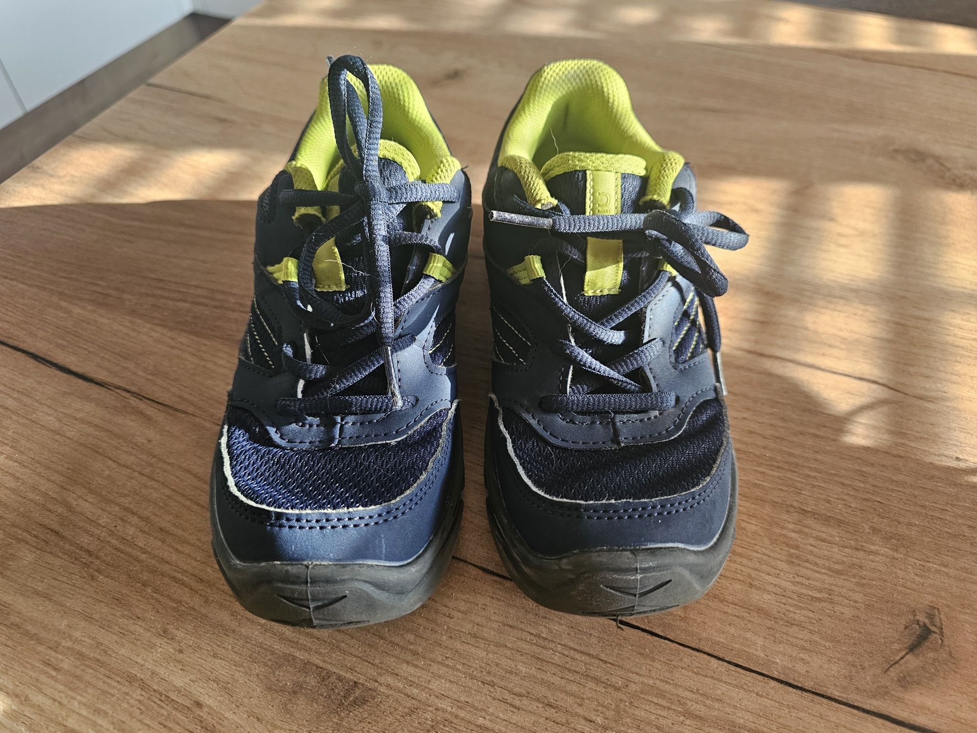 Buty trekkingowe górskie dla chlopca Quechua stan bdb