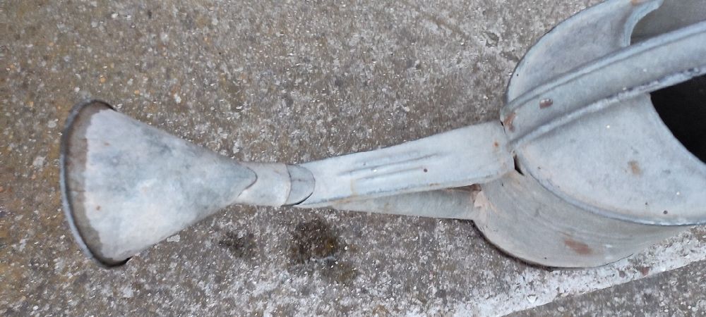 Konewka ogrodowa z PRL