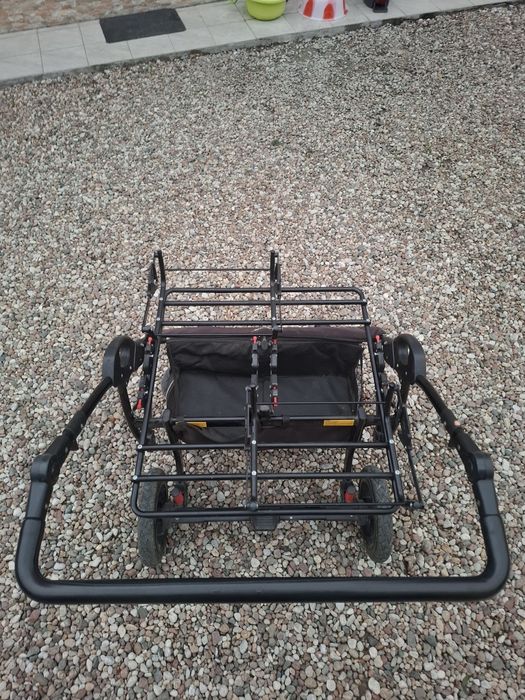 Wózek bliźniaczy rok po roku