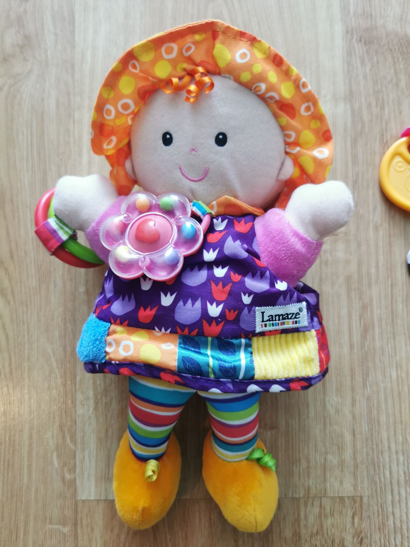 2 zabawki Lamaze (lala i motylek) dla niemowlaka