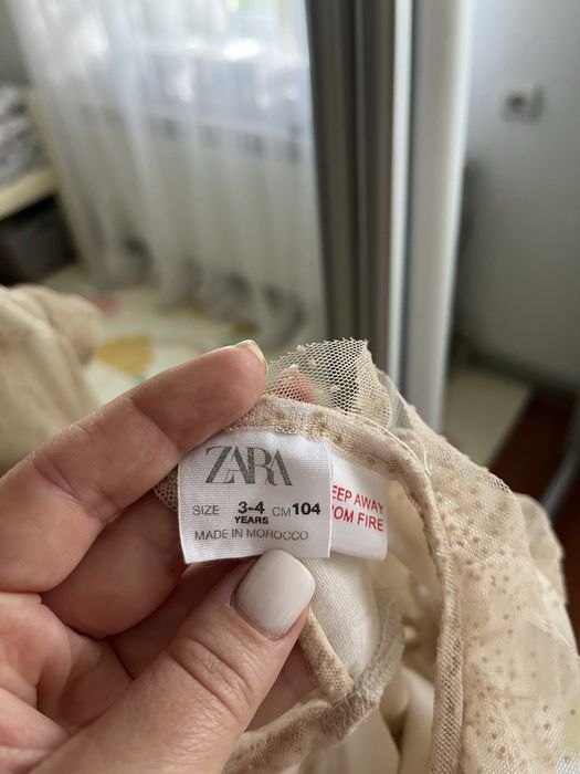 Сукня Zara для дівчинки 104 розмір