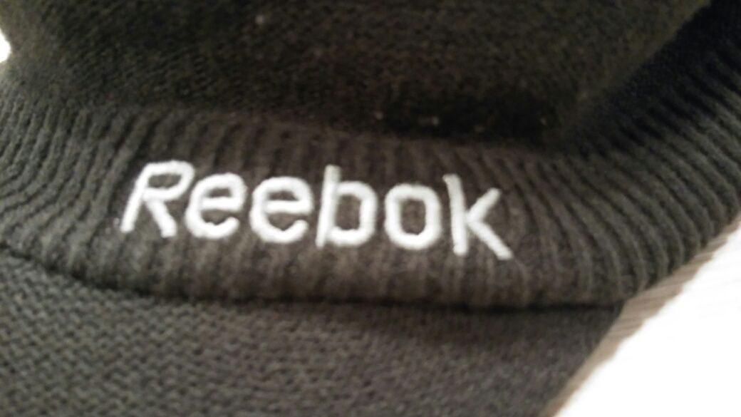 Reebok  50 cm obwód głowy czapka