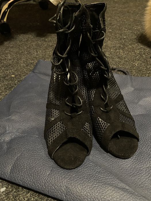 Туфлі High Heels