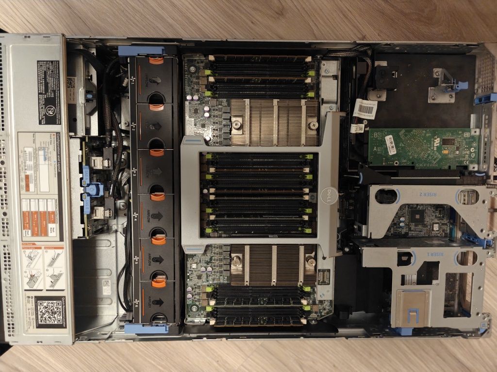 Dell PowerEdge R820 (256 GB RAM, 2 CPU [24 core])