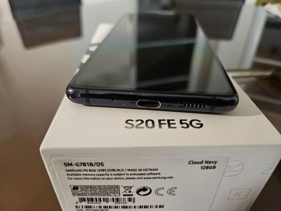 Samsung Galaxy S20 FE 5G – Snapdragon / 6 GB RAM / 128 GB / Dual SIM