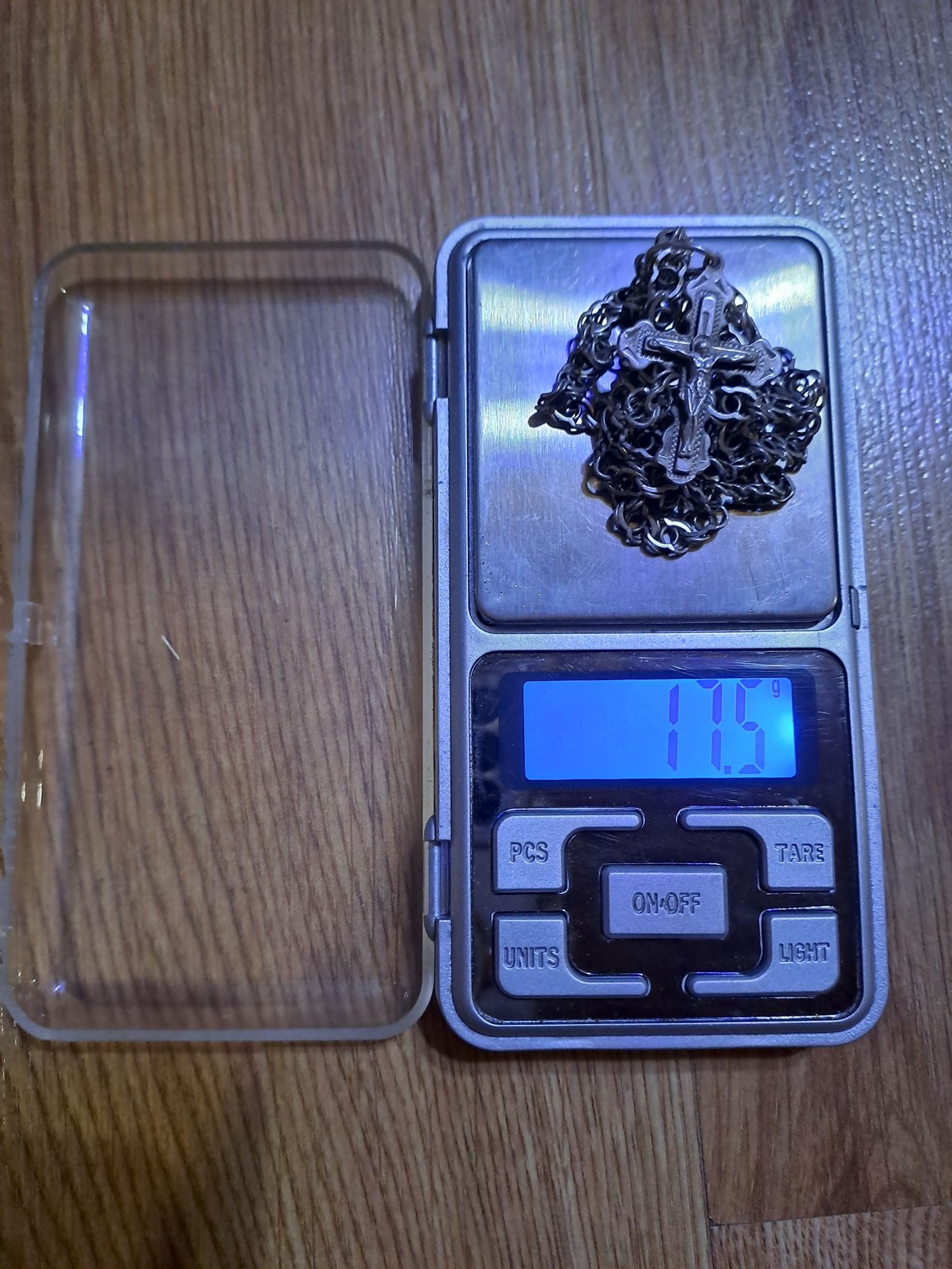 Серебряная цепочка с хрестиком 925 проба, 17,5 грам общий вес, 55 см.
