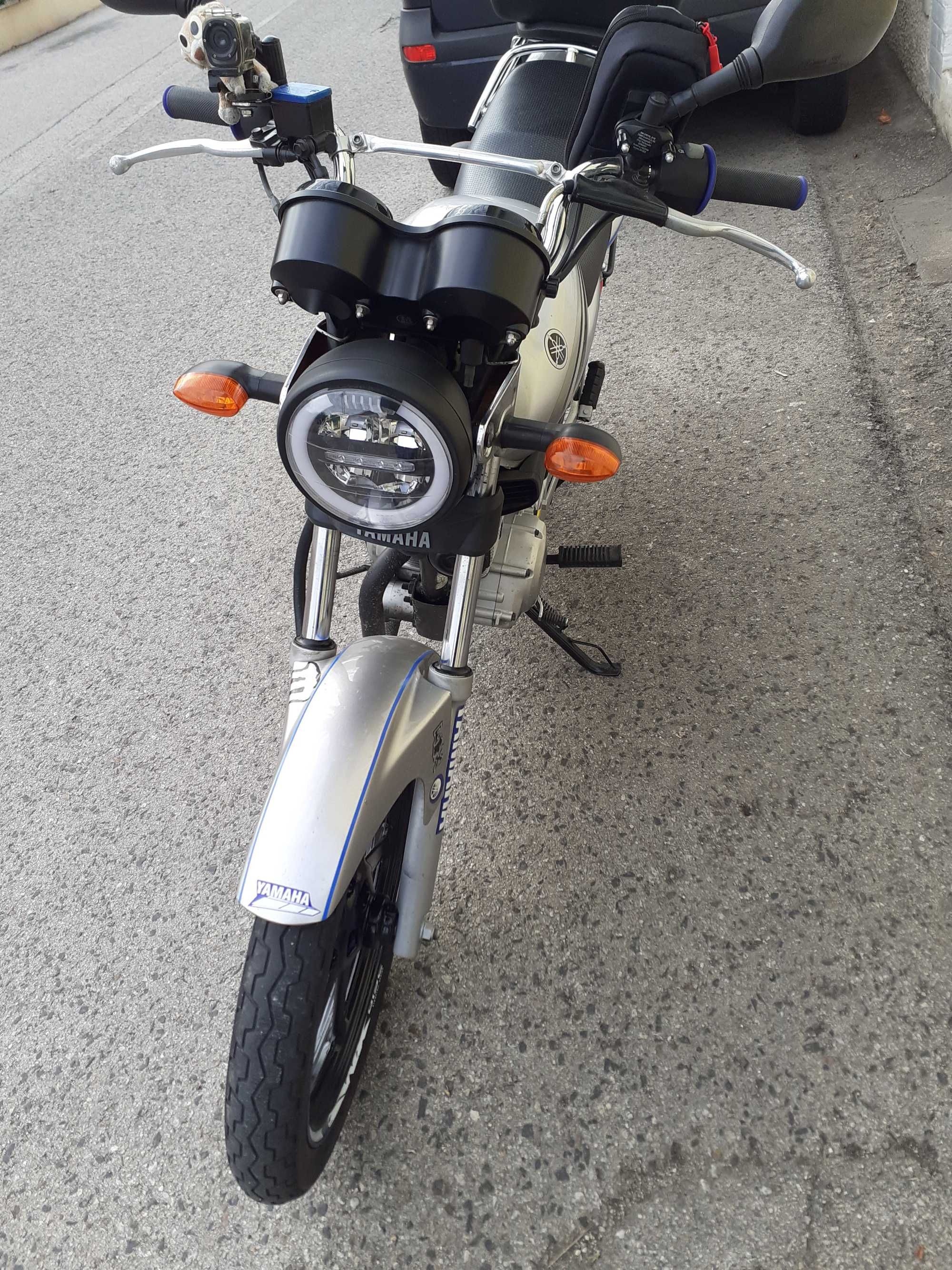 YAMAHA YBR 125 poucos  Km