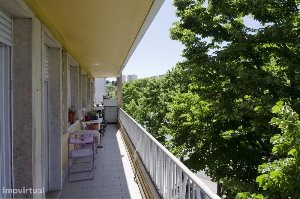 Quarto - localizado em Alvalade Lisbon