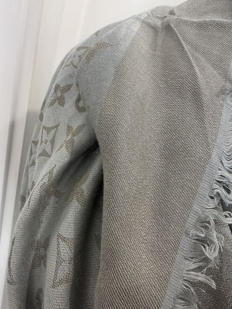 Chusta szal louis vuitton szaro zlota lv