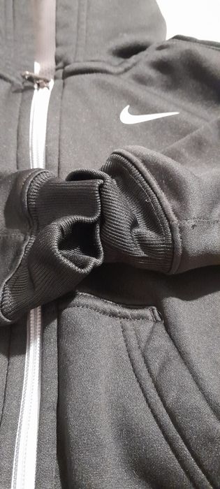Czarna bluza chłopiec Nike 92 śliczna polecam