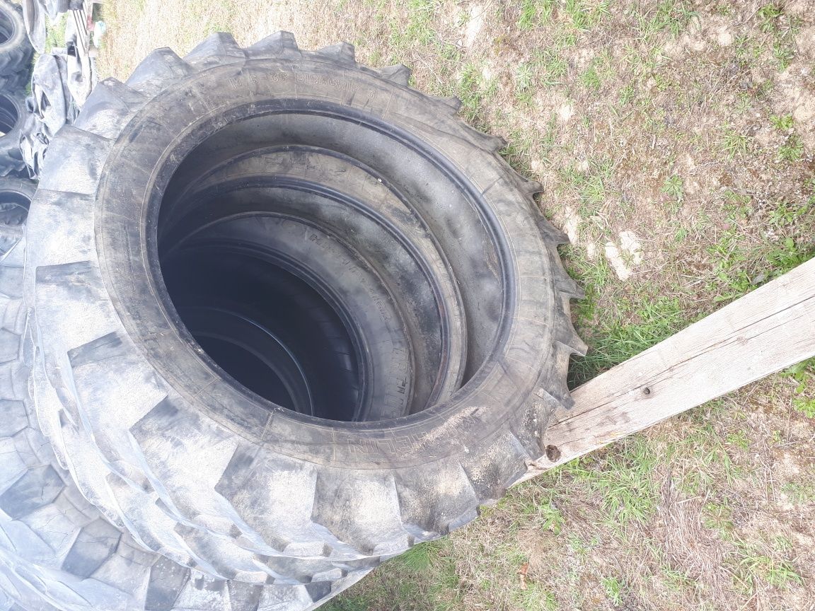 Ładna para opony zachodnie MICHELIN BIBAGRIP 3 Rolnicze 13.6 R - 36
