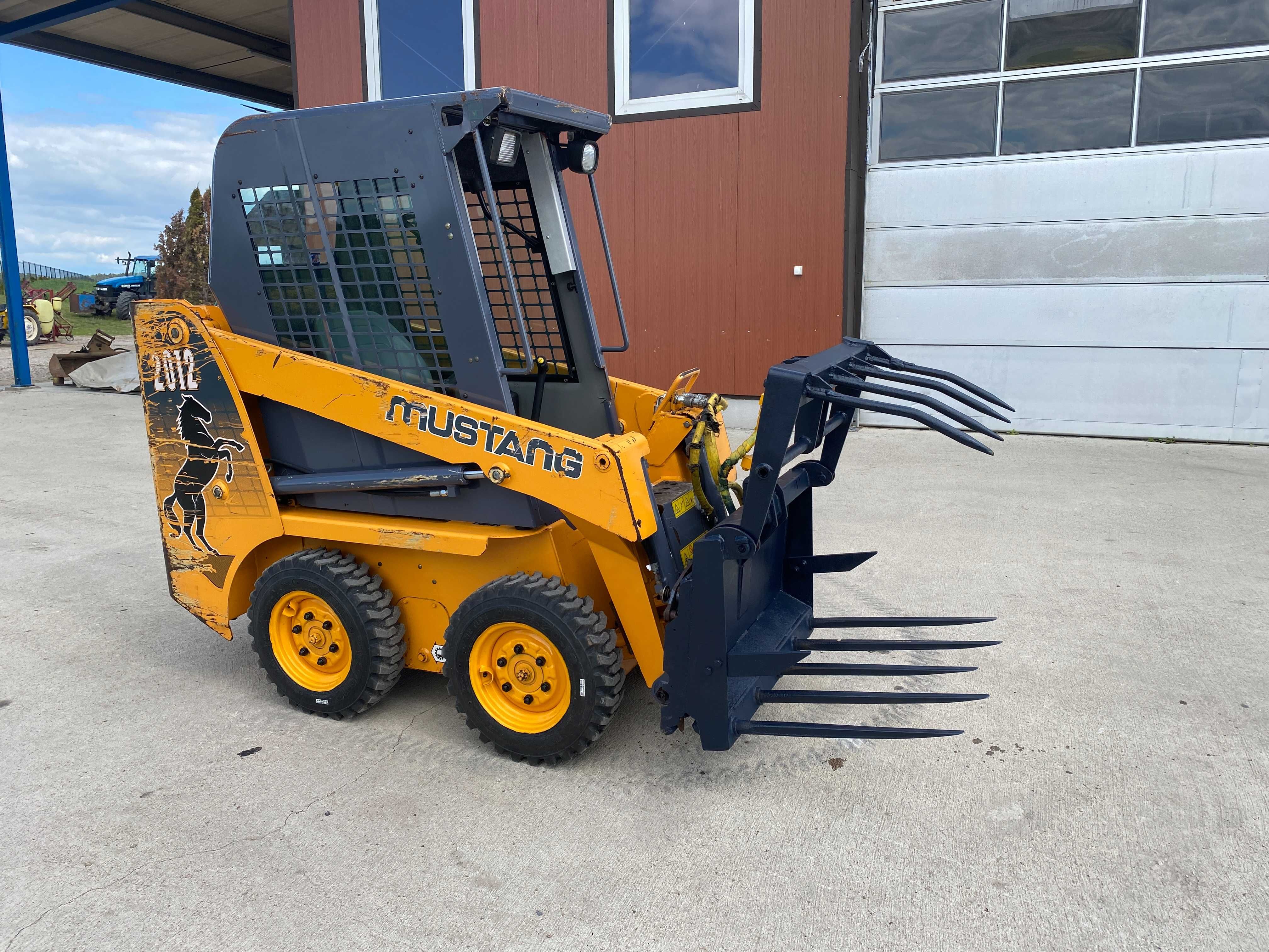 ŁADOWARKA MUSTANG 2012 KROKODYL ŁYŻKA Jak nowy bobcat nev holland jcb