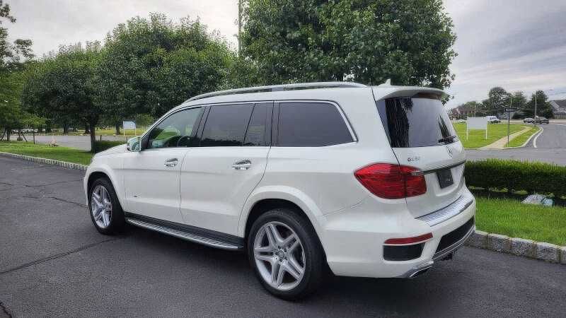 2015 Mercedes-Benz GL-Class GL 550 4MATIC