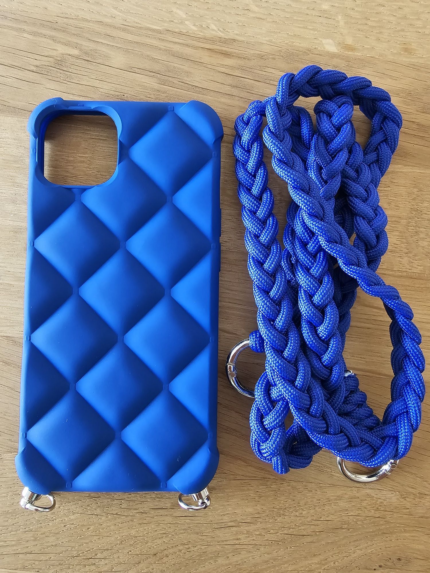 Etui na pasku iPhone 14 torebka case plecki