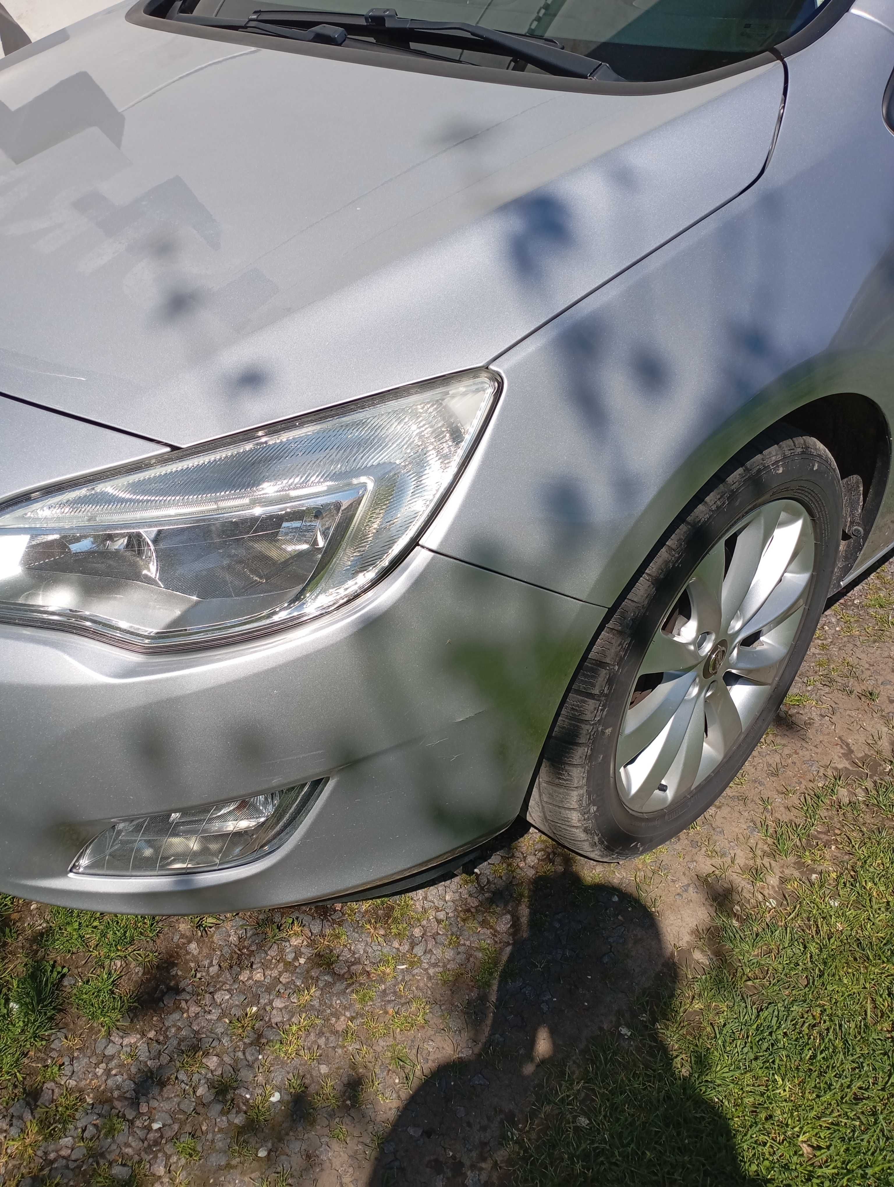 OPEL Astra j універсал