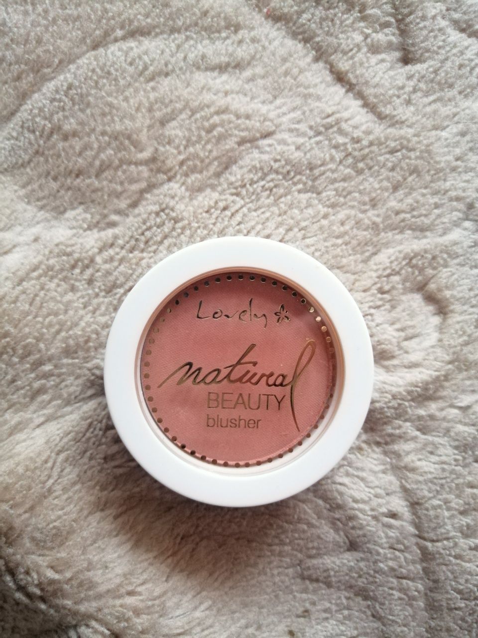 Róż Lovely 02 Natural beauty blusher