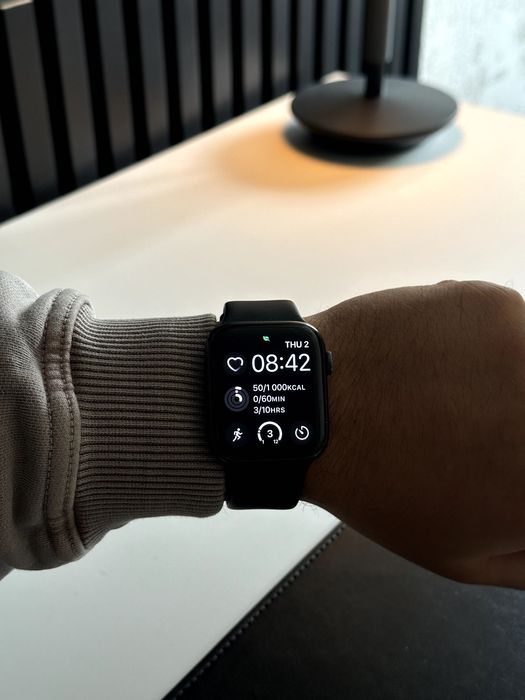 Apple Watch SE 44 mm + LTE/Cellular Komplet + Solo Loop