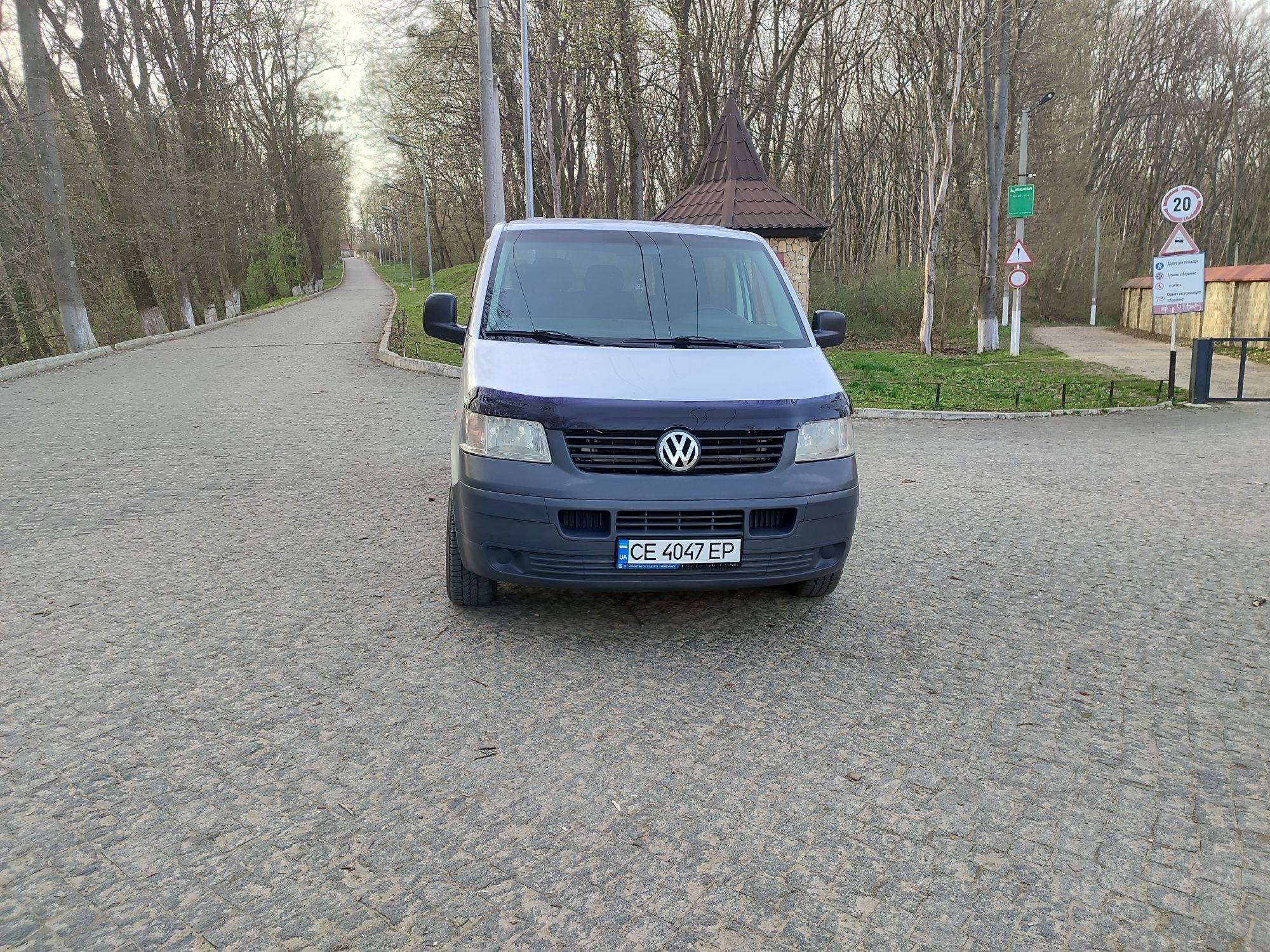 Volkswagen T5.        .