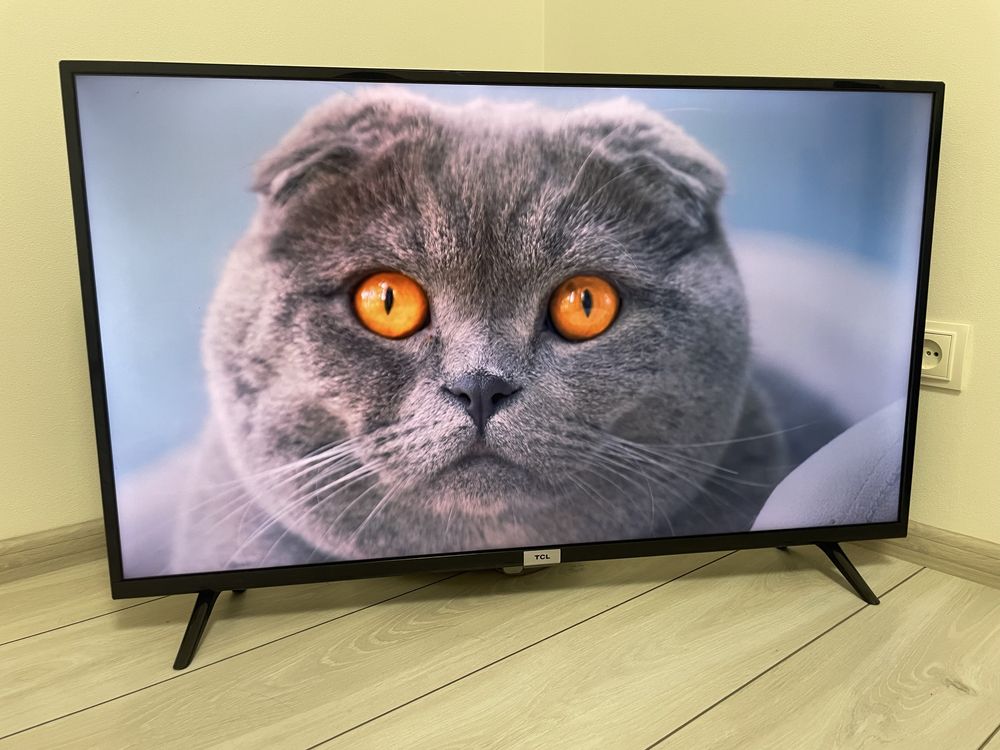 Телевізор TCL 43 smat tv 4K