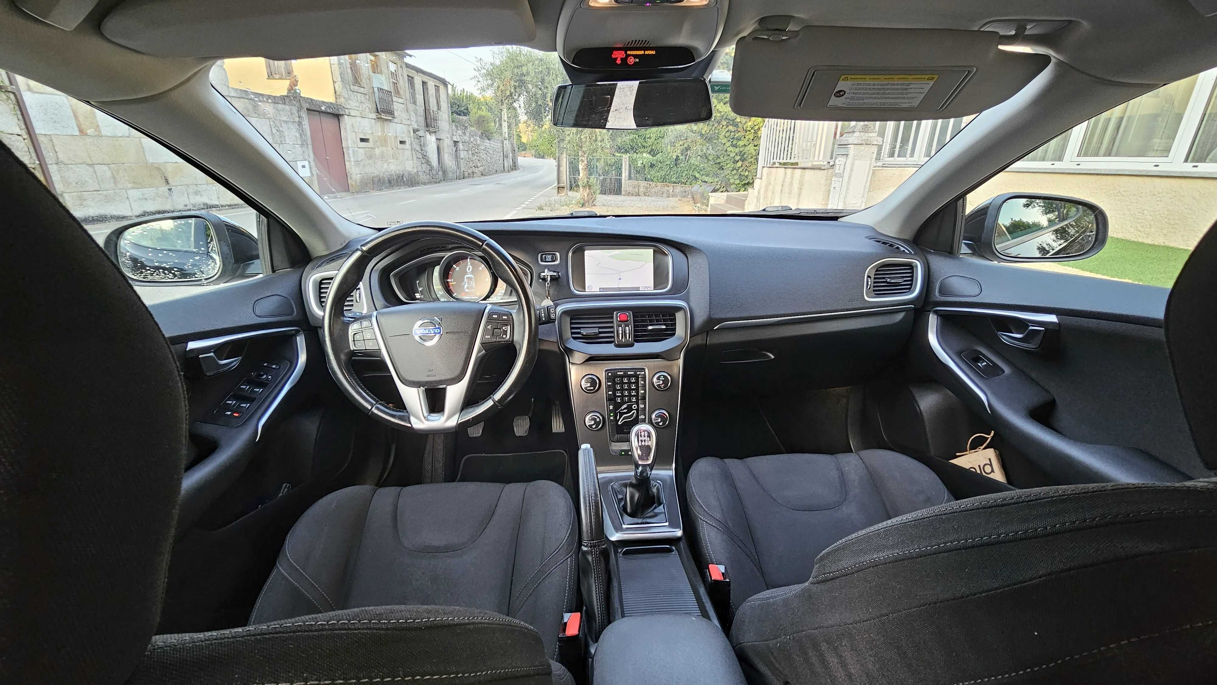 Volvo V40 D3 - 2.0 150cv