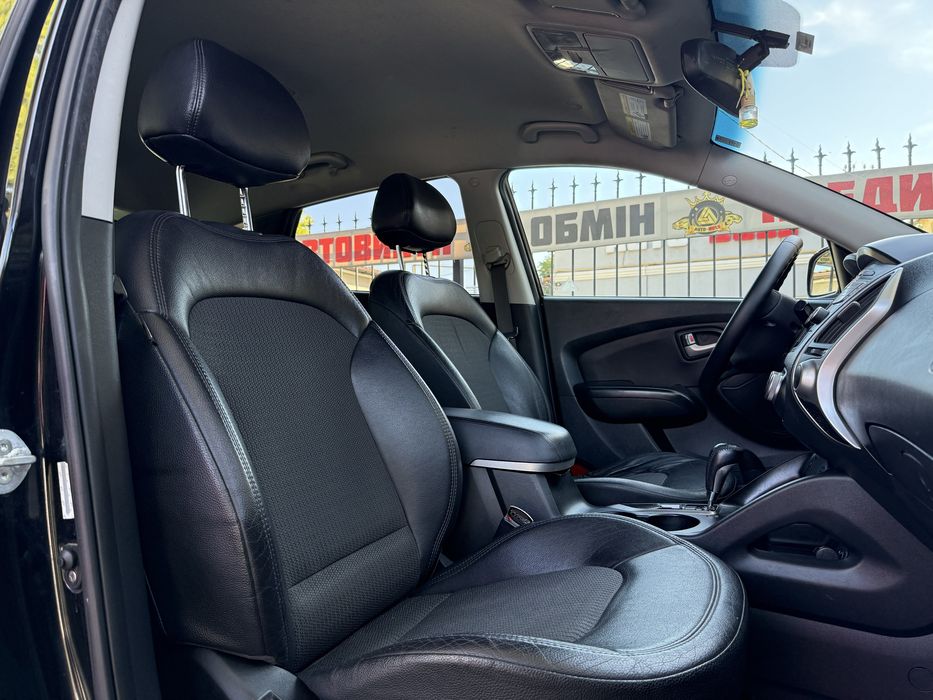 Hyundai Tucson 2013, 2.4 газ/бенз, автомат