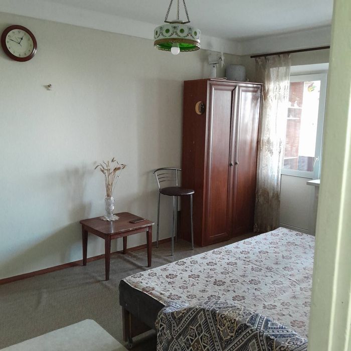 Сдам 1-комнатную квартиру посуточно Киев цент сердца Юность м.Чернигов-14-555.biz.ua