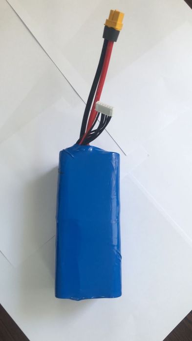 «Акумулятор 25.2V 8Ah для дронів, самокатів, електровелосипедів».